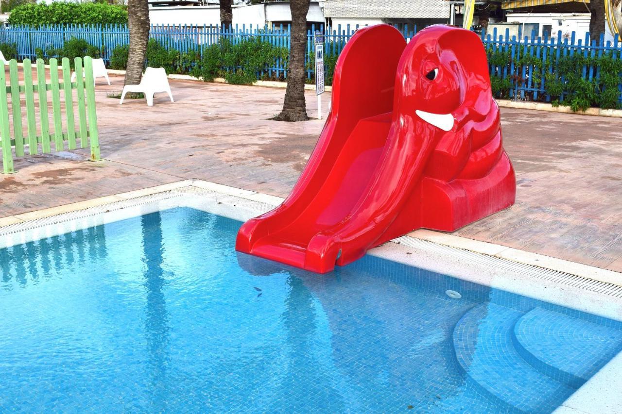 Bungalow En Camping De La Manga 외부 사진